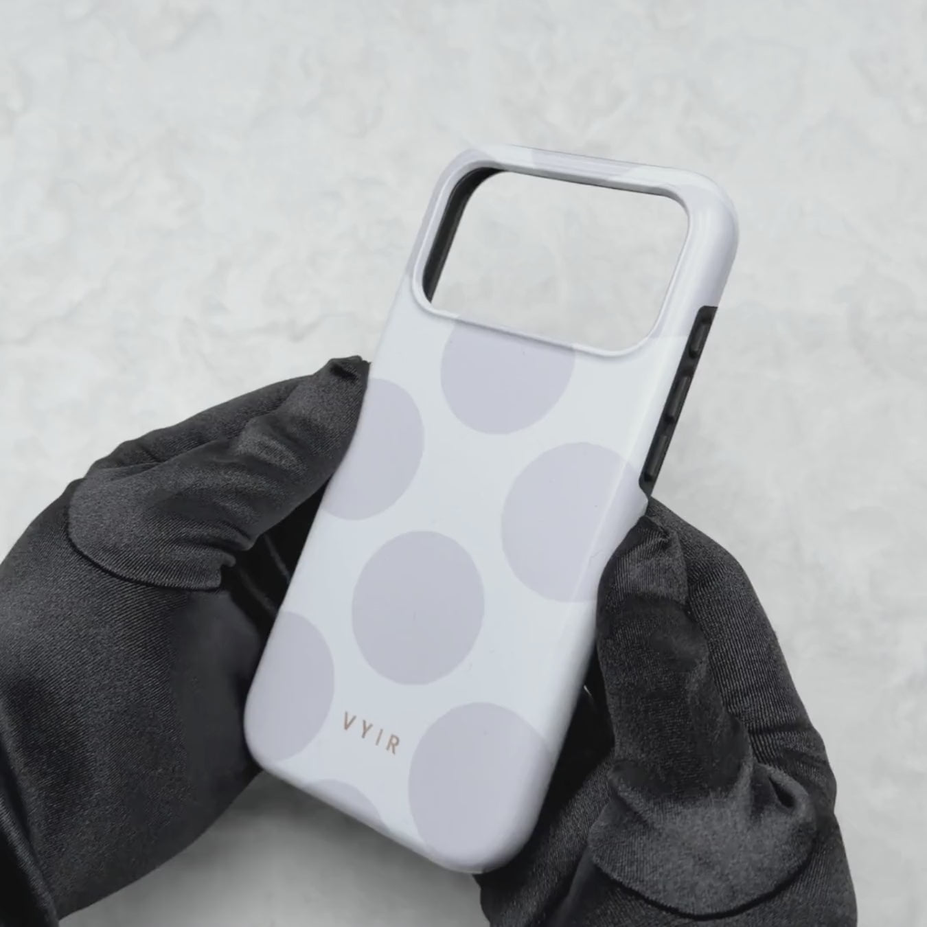 Large Polka Dots, Cloud Gray - Tough Cover per cellulare